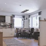 Viersterne Apartment