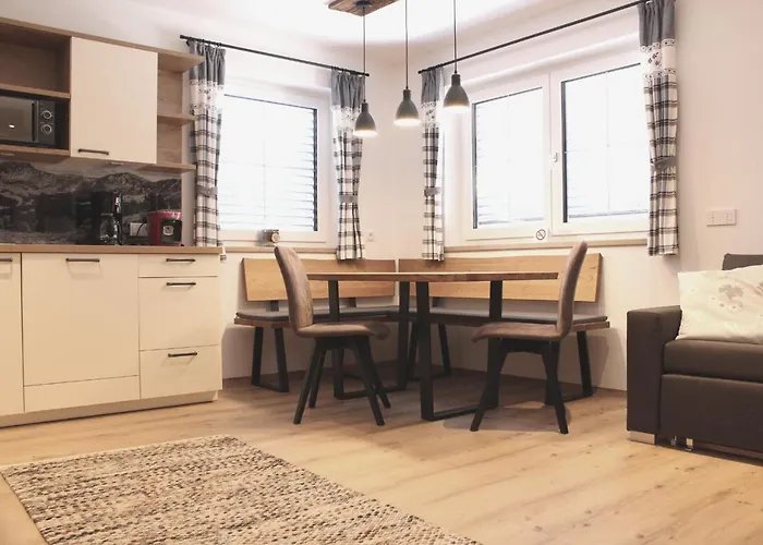 Viersterne Apartment *